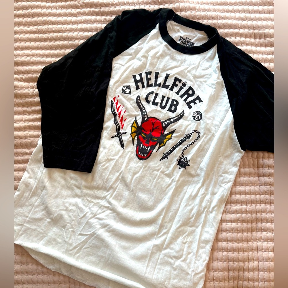 Stranger things hell fire club raglan baseball tee